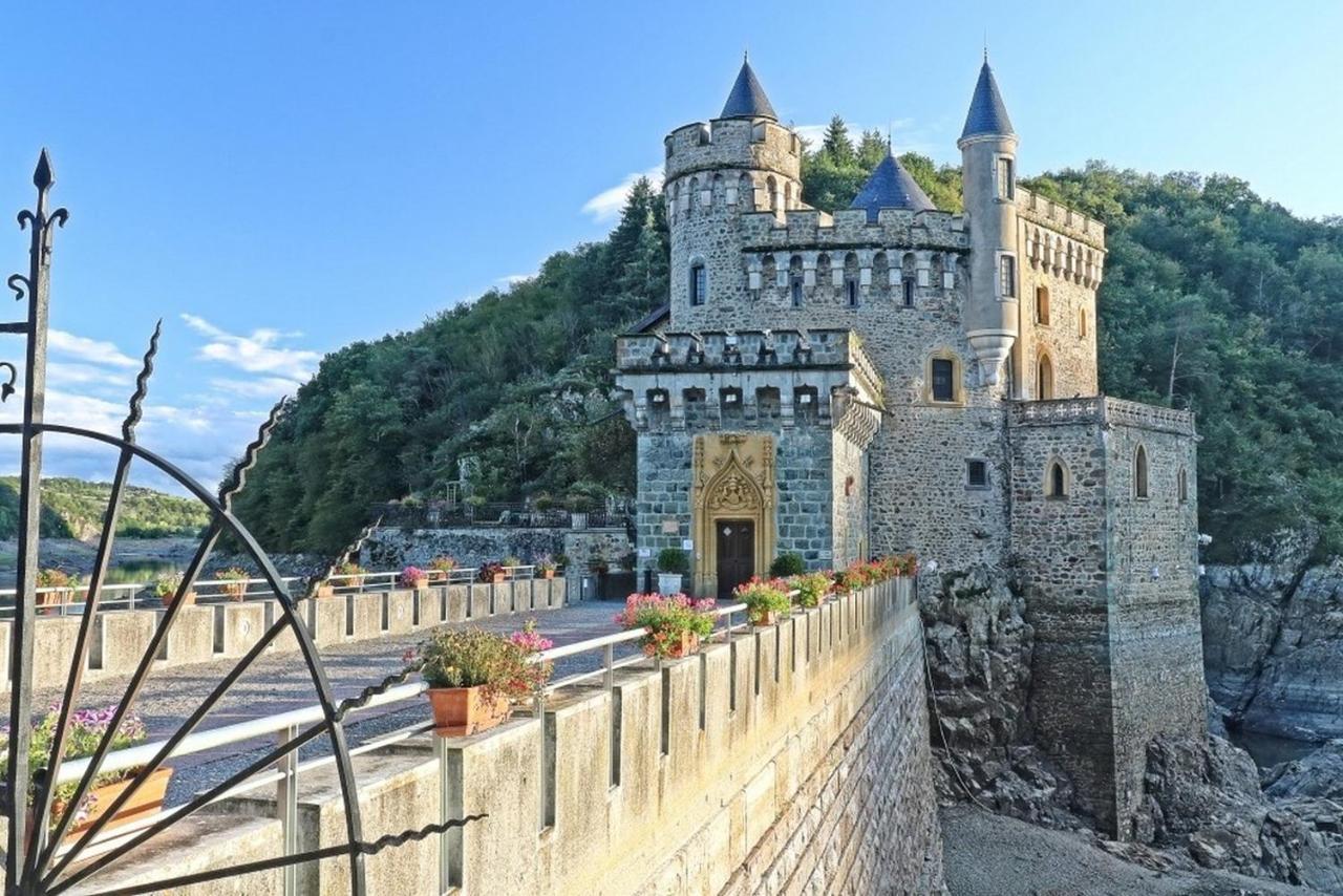 Chambre d'hôtes Les Myriades D'Or Apartamento Regny Exterior foto